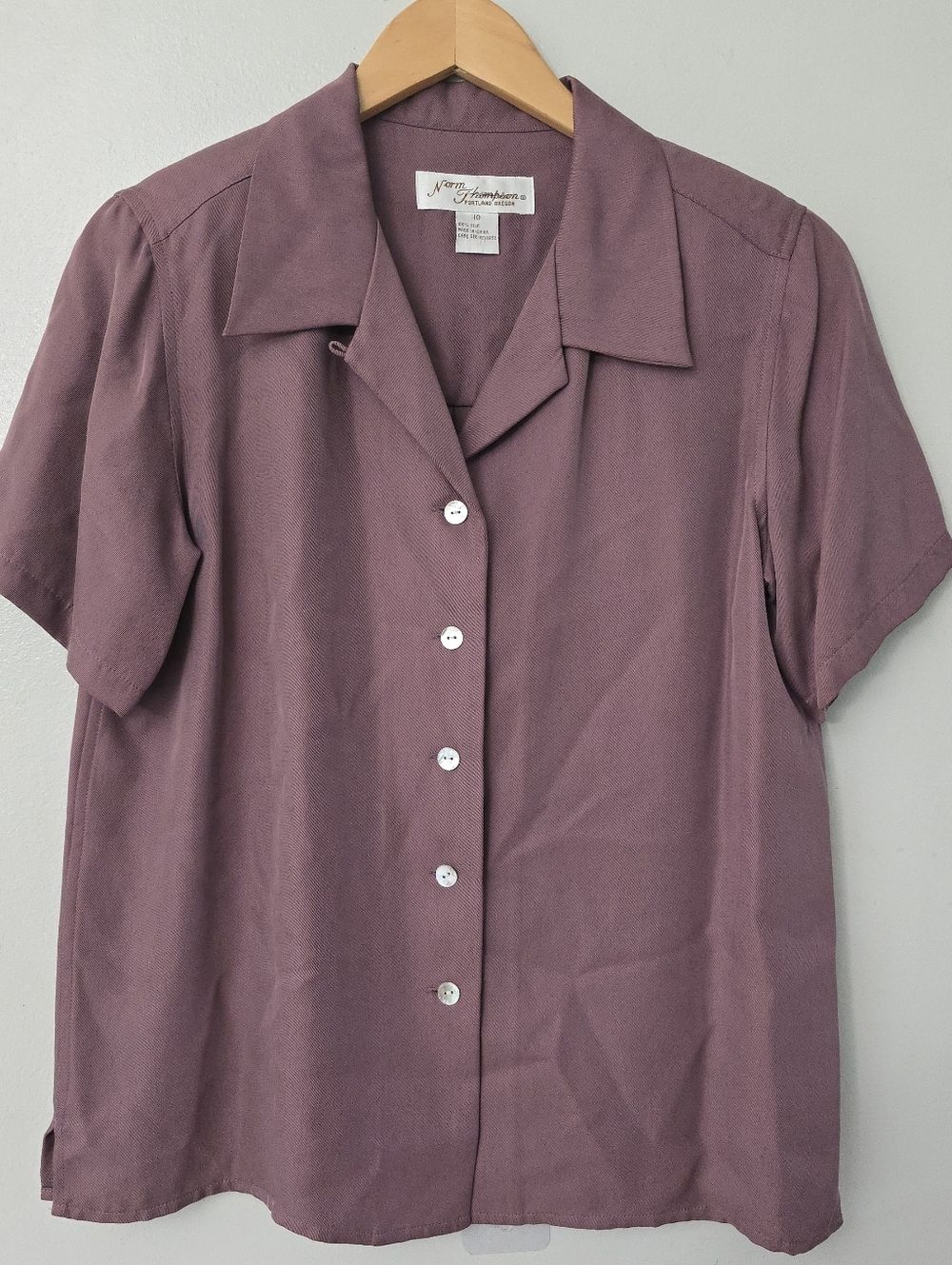 Norm Thompson 100% Silk Blouse Women’s Size 10 Button-Up Shirt Sustainable